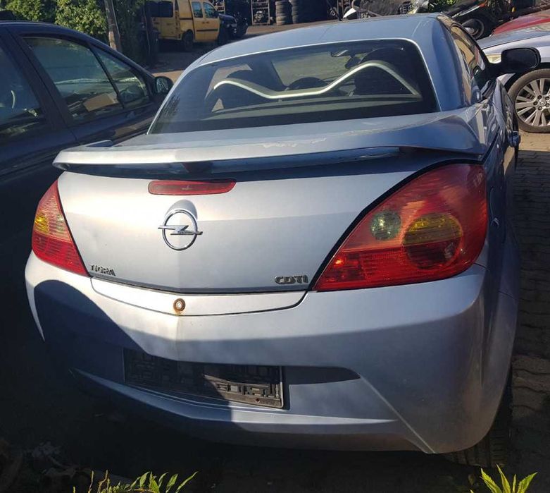 Opel tigra II / 1.3D 70km / 2005r. / na części