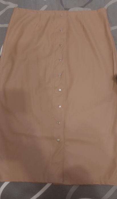 Продам спідницю з екошкіри
