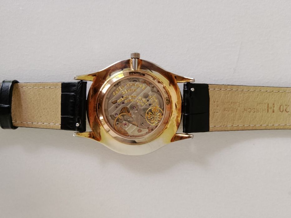 Часы механические Patek Phillipe.