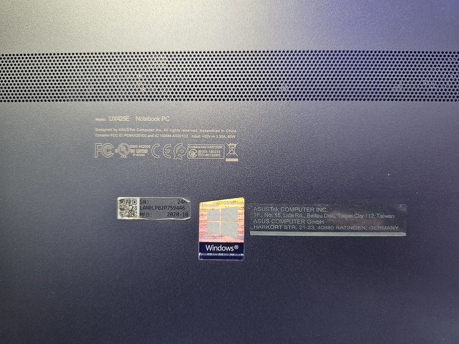 Asus ZenBook 14 UX425E