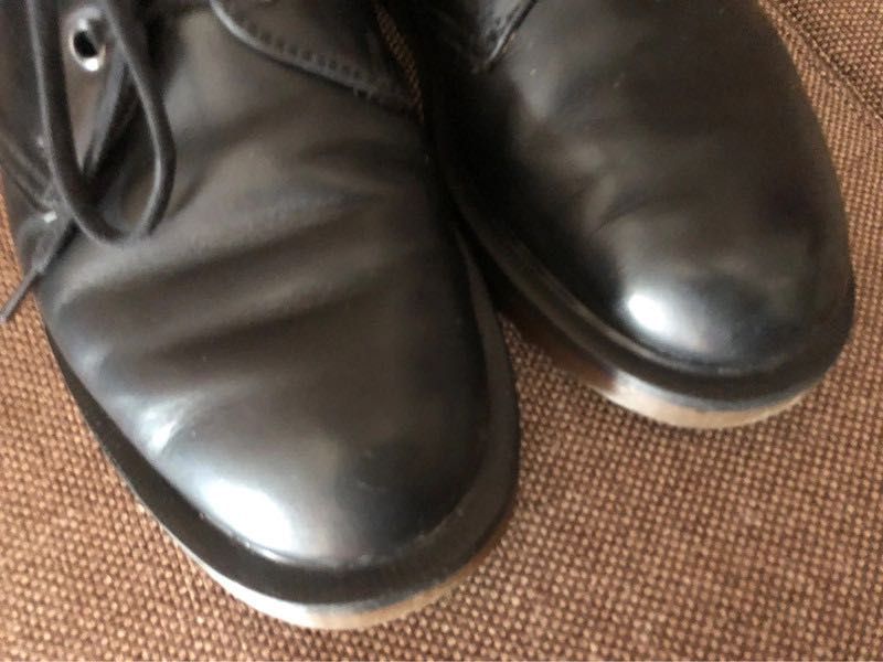 DR. MARTENS - Sapatos de cordão Airwair (Made in England)