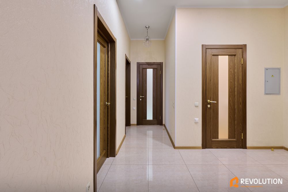 Без%, 3 кімн квартира вул. Дмитрівська 82, центр , метро, Лукʼянівська