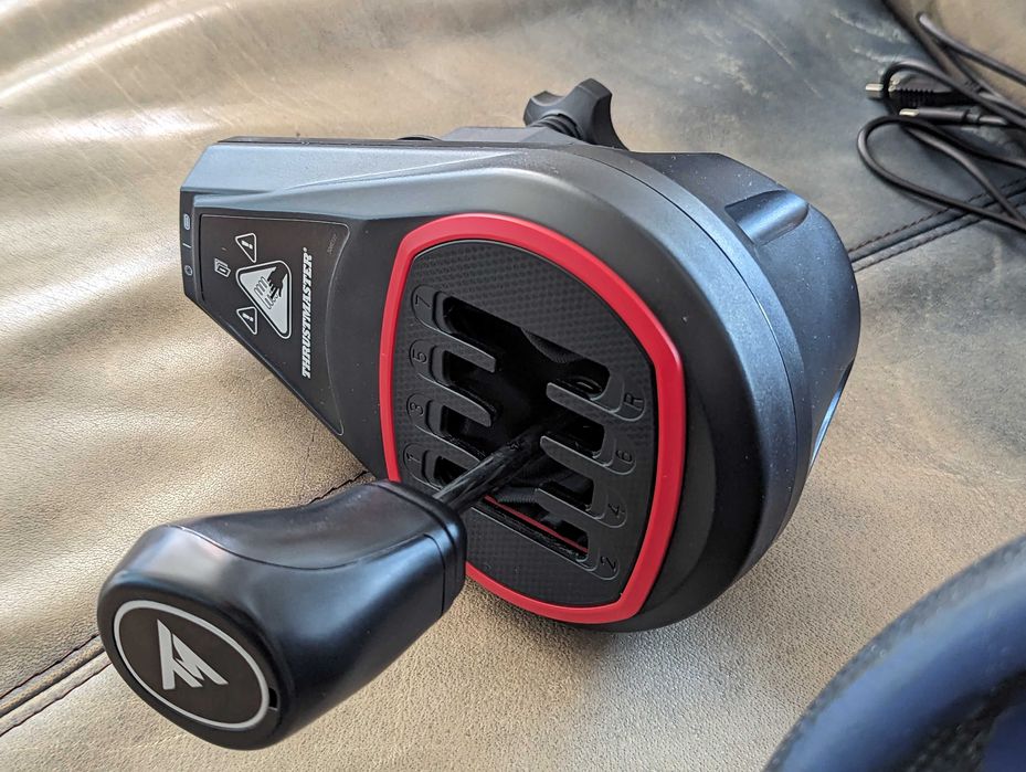 Volante T150 PRO + Pedais T3PM + Shifter64284593510147124