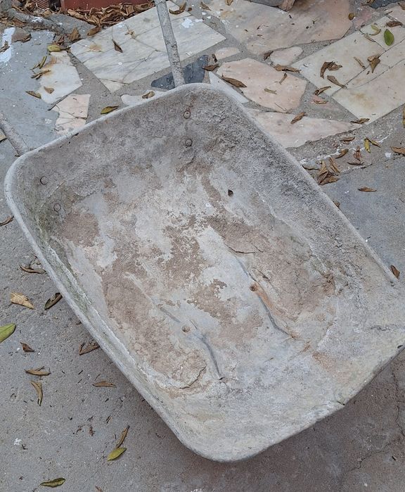 Carrinho de mão para reparação