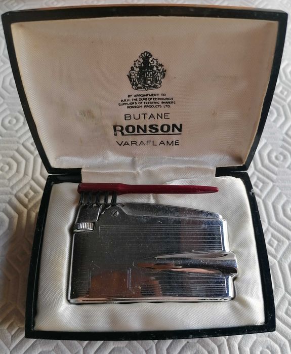 Isqueiro RONSON Varaflame, com cx e escova, peça vintage