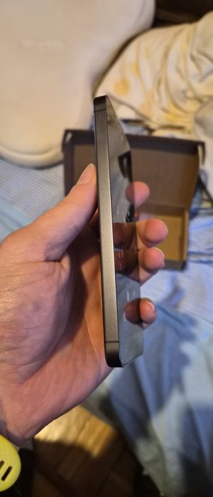 Telefon Samsung S24 128GB Grafitowy po wymianie modulu wyswietlacza