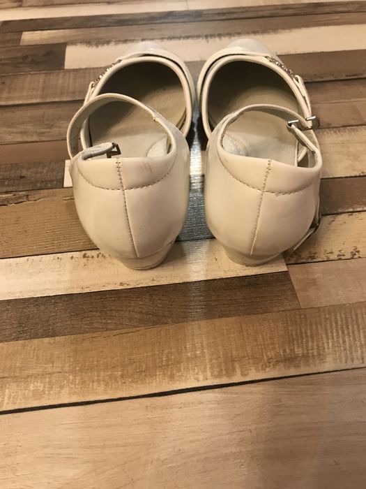 Lakierki komunijne roz 35