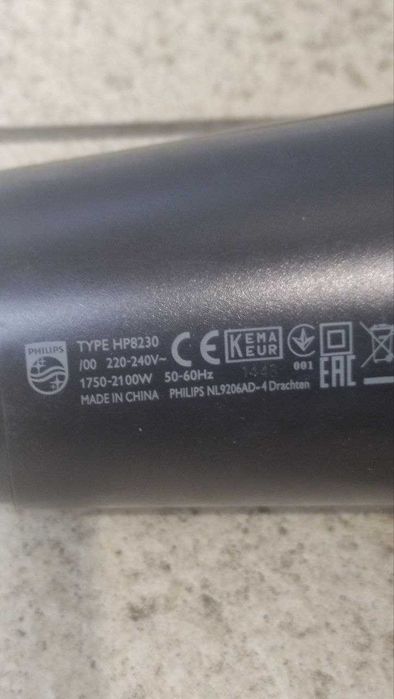 Фен для волосся Philips ThermoProtect 2100W HP8230