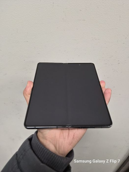 Samsung Galaxy Z Fold 4