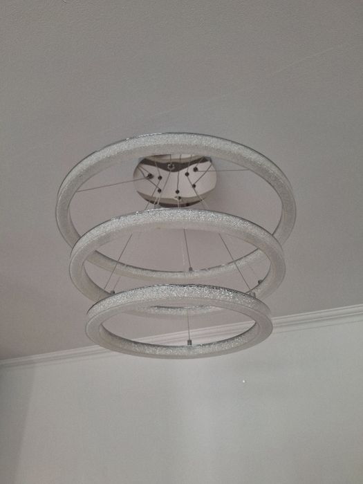 Candeeiro de teto suspenso SHOKIA LED 9000LM ALUMÍNIO CROMADO