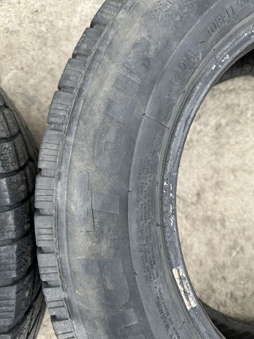 Зимова резина 215/65 R16