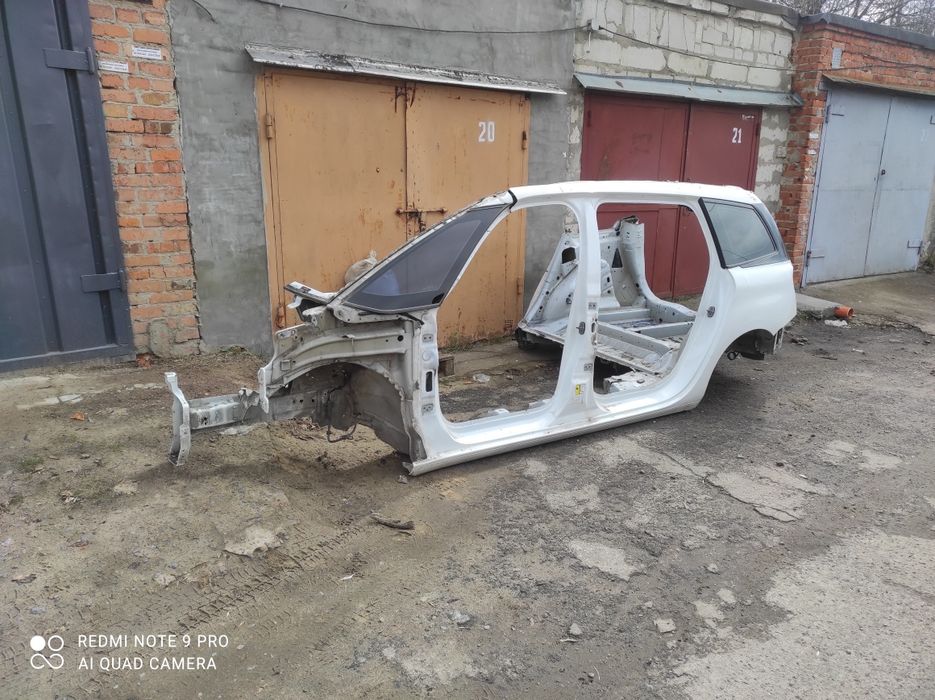Кузов Ланжерон порог поріг крило Citroen c4 grand Picasso 2 Пікассо 2