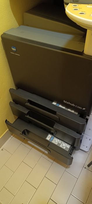 Máquina fotocopiadora profissional