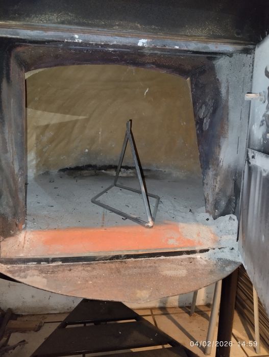 Forno a lenha com rodas