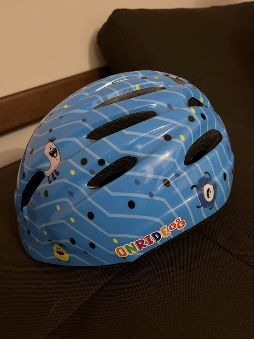 Дитячий шолом для велосипеда, роликів