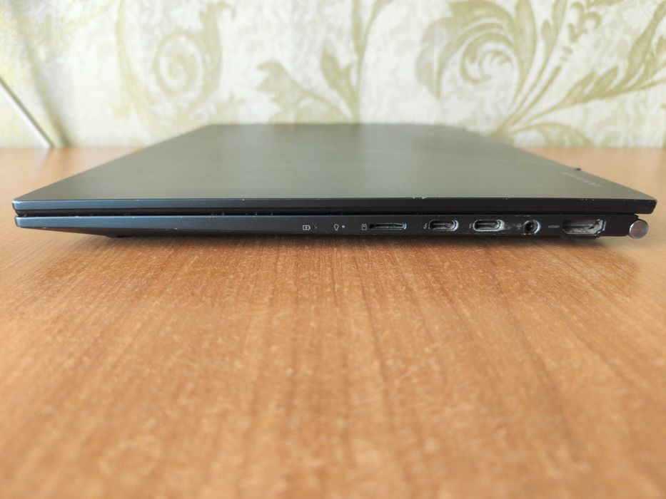 ноутбук ASUS Zenbook 14 OLED Q409Z 8/256 | Intel i5-1240P