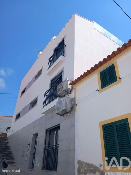 Apartamento T1 em Nazaré de 56,00 m2