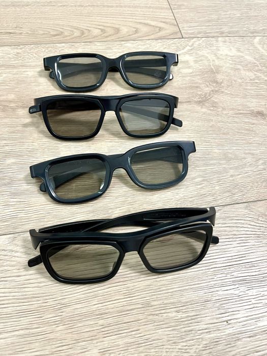 Okulary 3D do kina – 4 pary, czarne