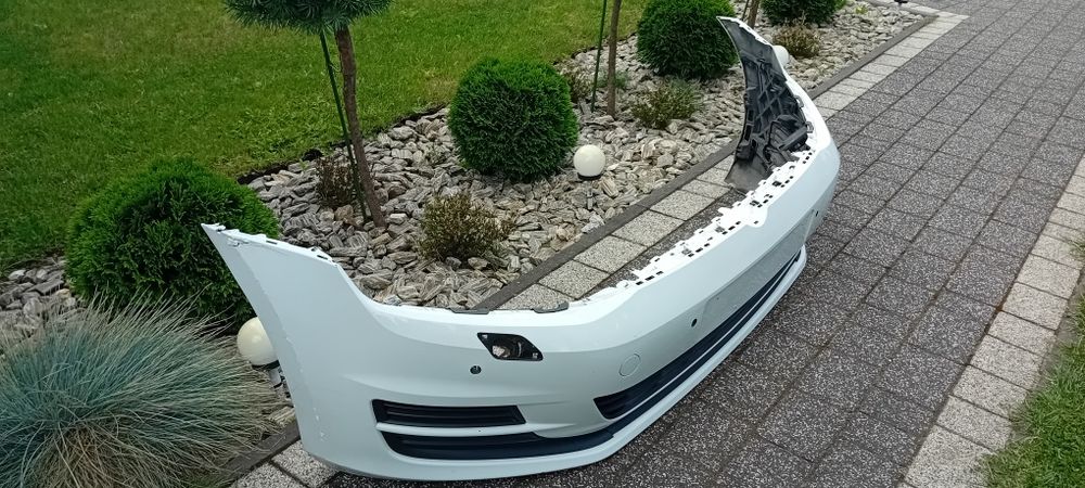 VW Golf VII Golf 7 zderzak przedni spryskiwacze