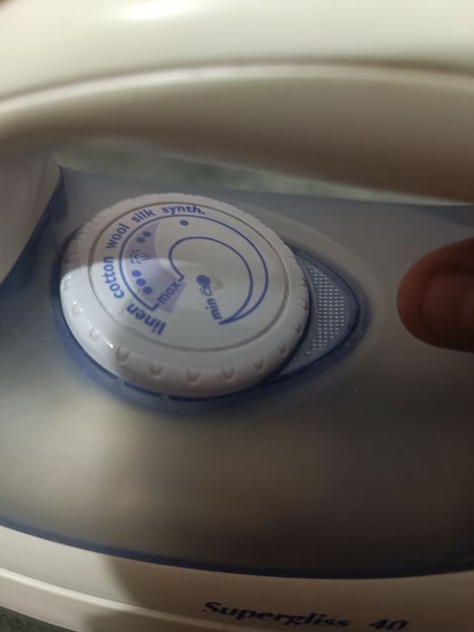 Утюг Tefal  в робочому стані