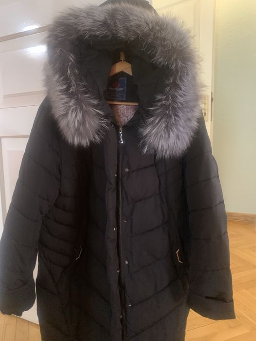 Пальто пуховик с чернобуркой на капюшоне