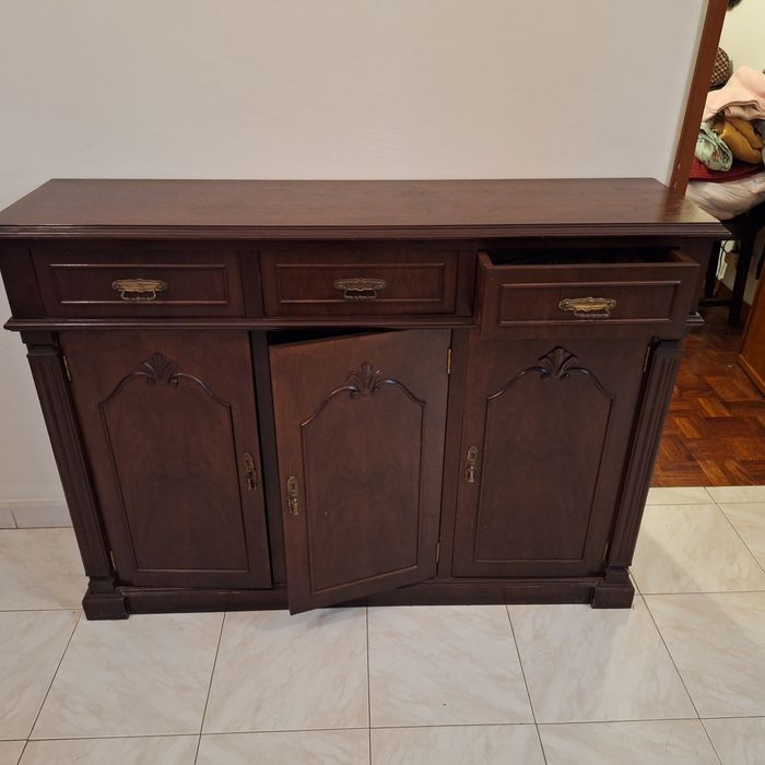 Aparador madeira maciça