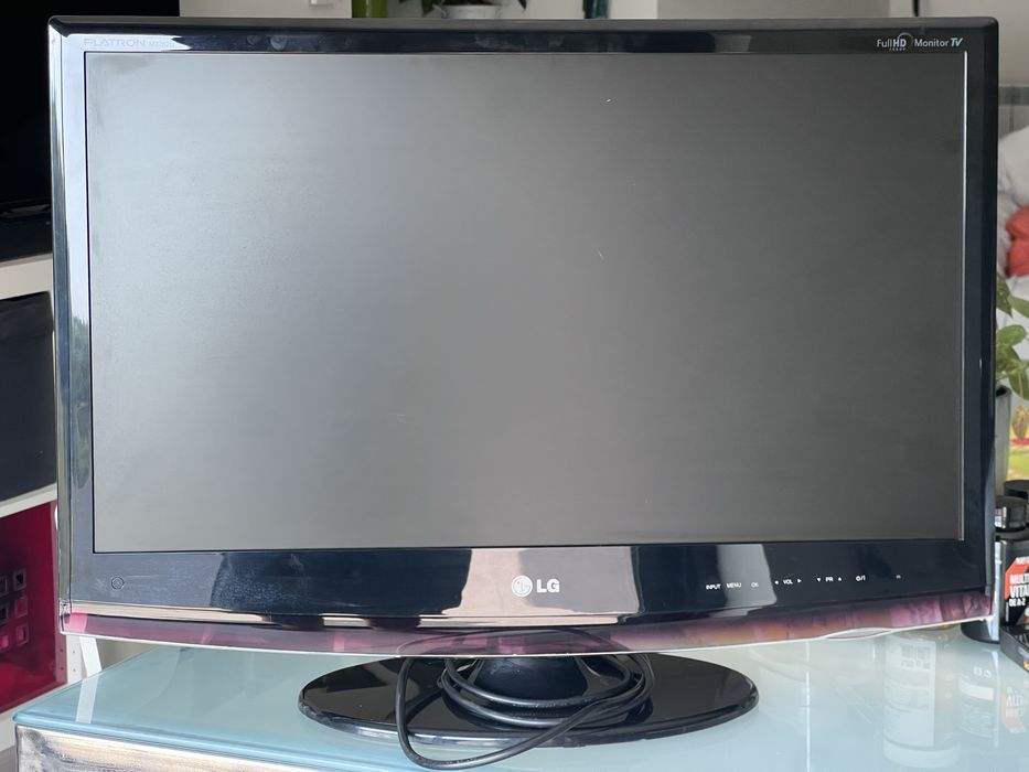 Televisão LG Flatron M2762DL