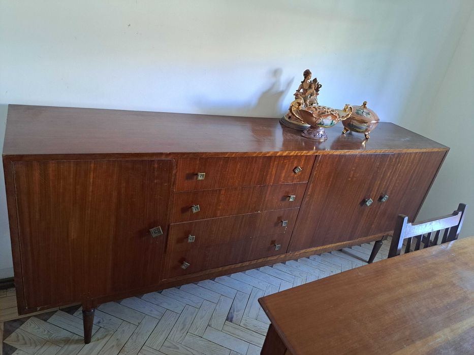 Móveis em excelente estado de conservação