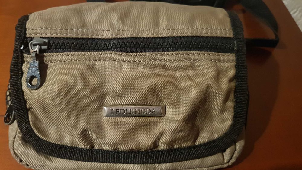 Bolsa de campo à tiracolo ou cintura - 5€
