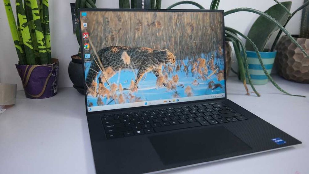 XPS 9520 i7 -12700 h 16 GB ram 512 ssd RTX 3050 15.6 FHD гарний стан