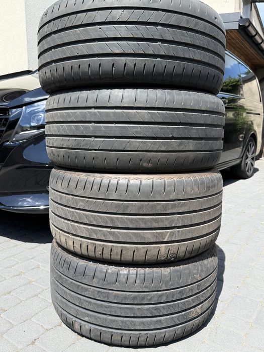 Opony Brigdestone Turanza T005, 255/40R20 2x, 285/35R20 2x DOT0123