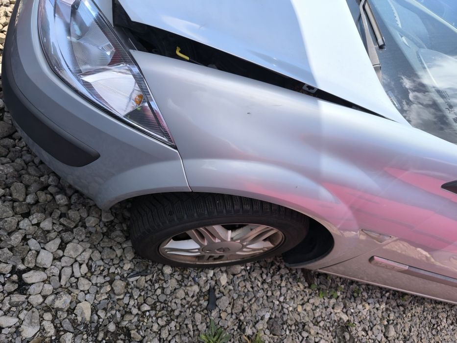 Kompletny przód renault Megane 2  maska lampy zderzak błotnik pas przedni