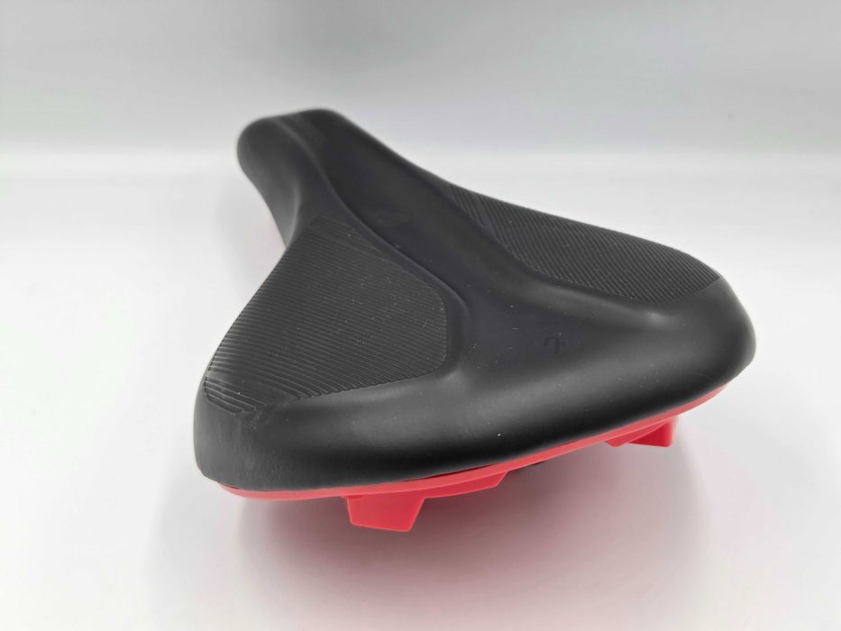 Siodełko SEQUENCE 152mm trekking