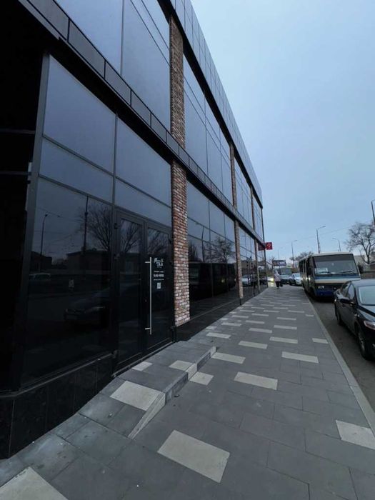 Оренда фасадного приміщення 26 м² — ЗАВЖДИ Є СВІТЛО !