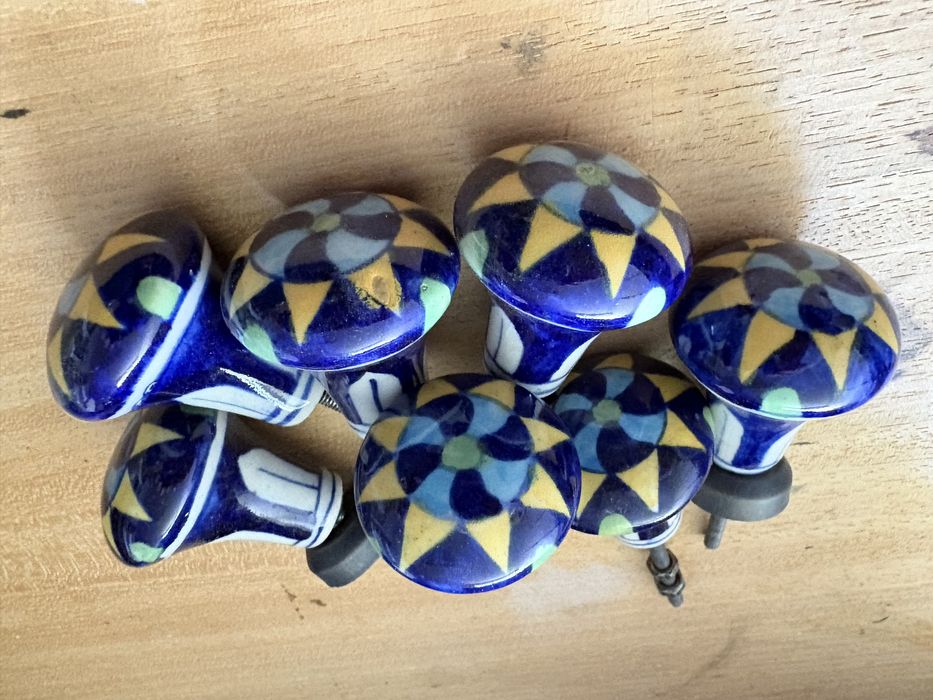 Puxadores em cerâmica