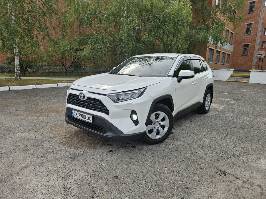 Продам RAV 4, 2021 р.  мех(6-ст)
