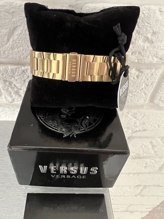 Продам годинник Versace Versus model VSPZQ 2221