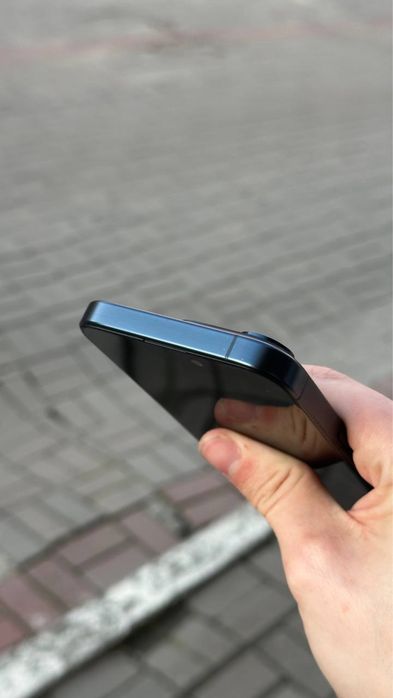 iPhone 15 Pro 256 Blue