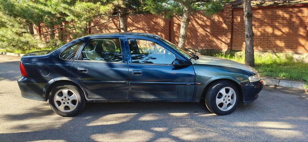 Opel Vectra 2000 VIN W0L0JBF1911032512 фото оголошення 2 з 24