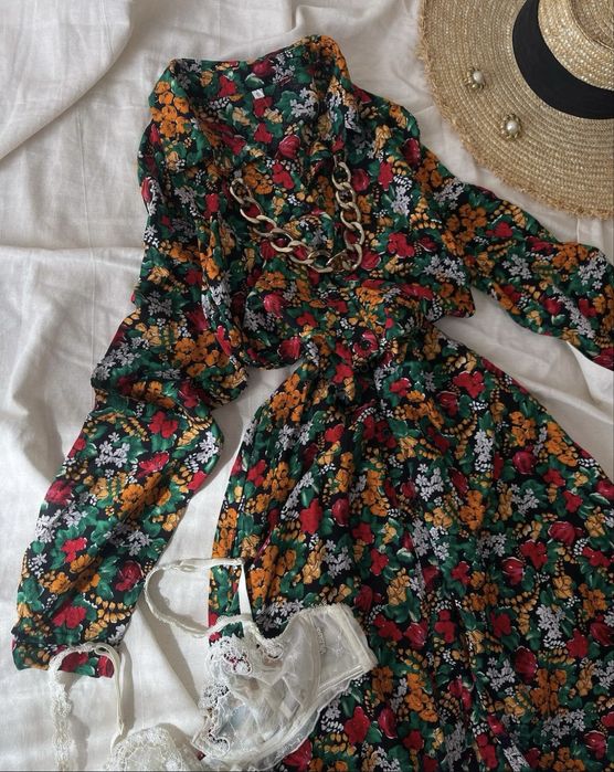 Сукня міді в квітковий принт