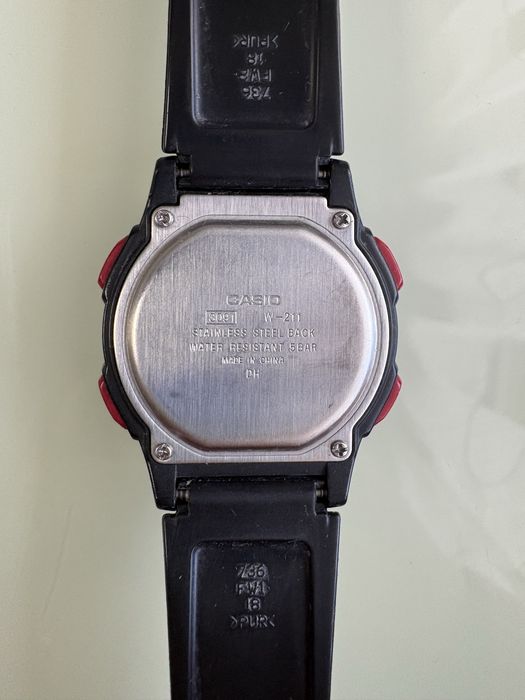 Zegarek casio w-211