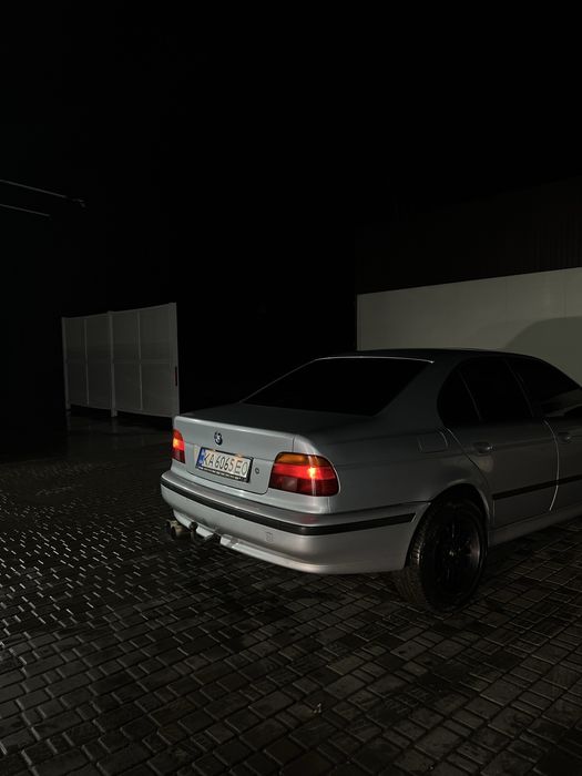 Продам BMW E39 2.0