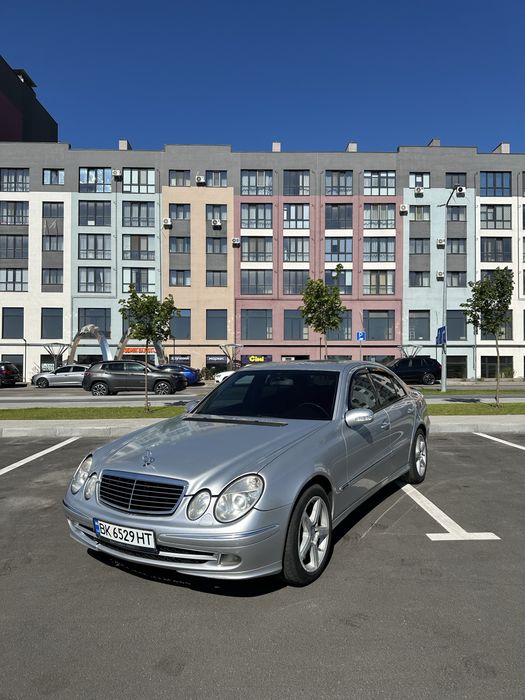 Продам авто Mercedes Benz W211