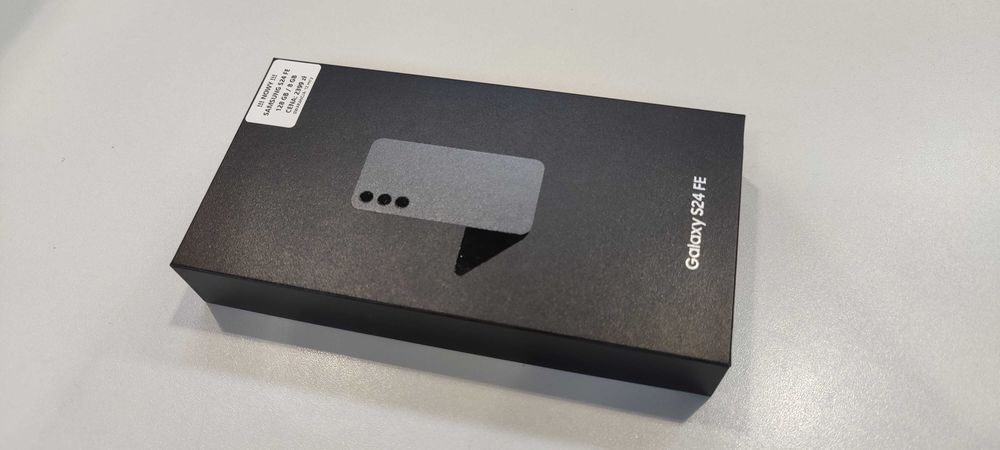 Nowy! Telefon Samsung Galaxy S24 FE 128 GB / 8 GB RAM + GW 12 miesięcy