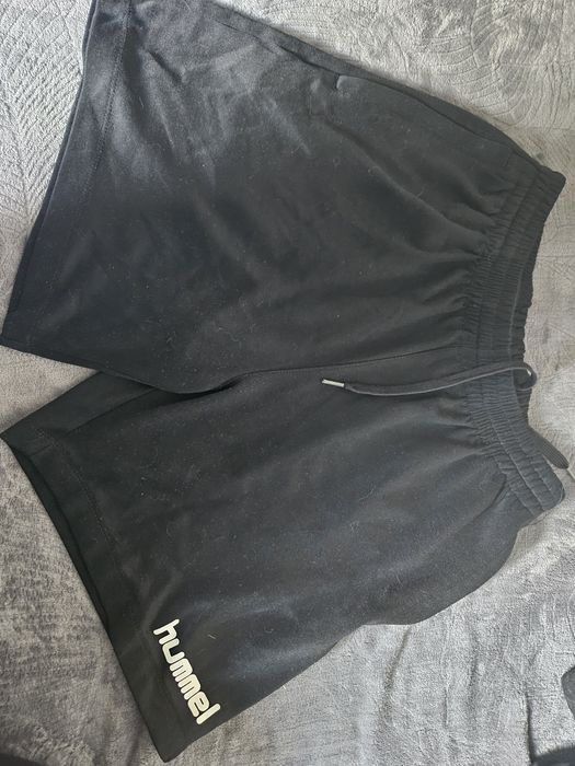 Męskie Hummel spodenki roz. S czarne super stan