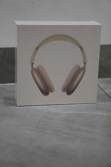 ANC słuchawki .Apple AirPods Max Starlight Nowe