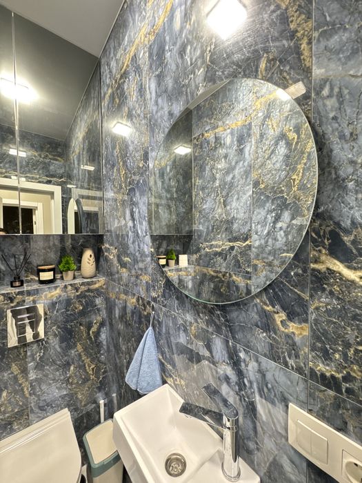 Трьохкімнатна квартра, вид на парк, дизайнерський ремонт для себе