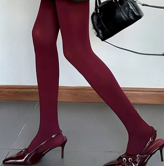 Трендові бордові колготи