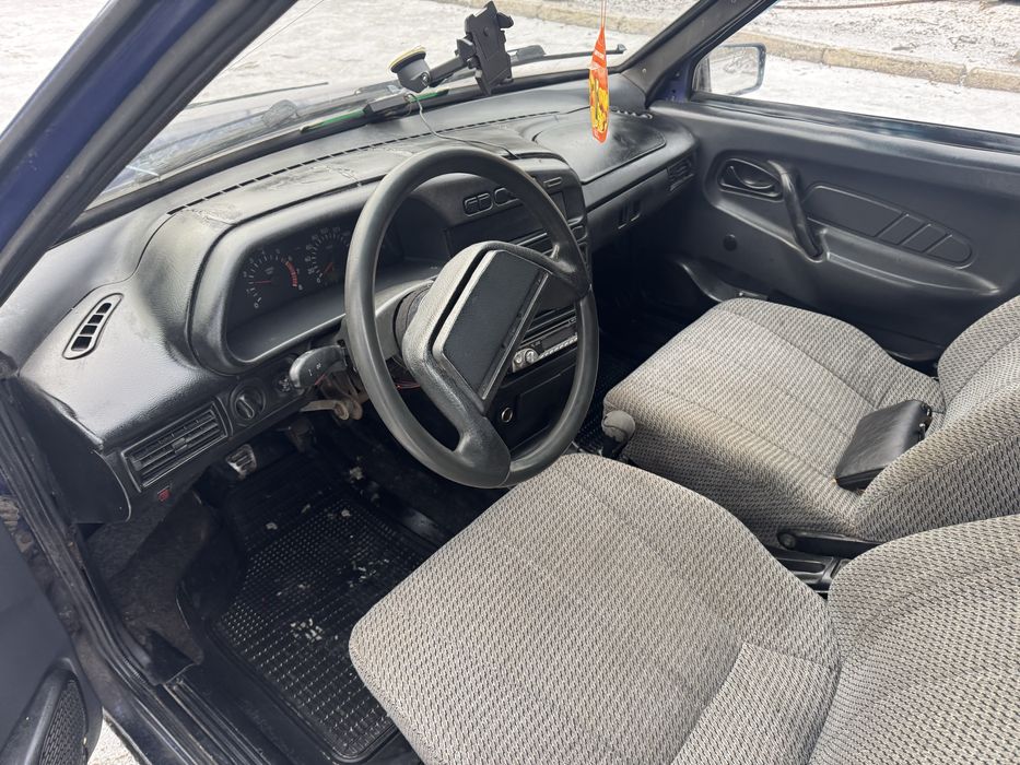 Продам ваз 2199 с газом