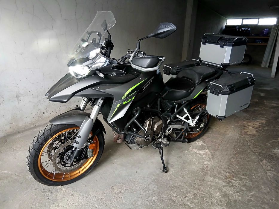 Moto Volvo QJ Motor 700cc